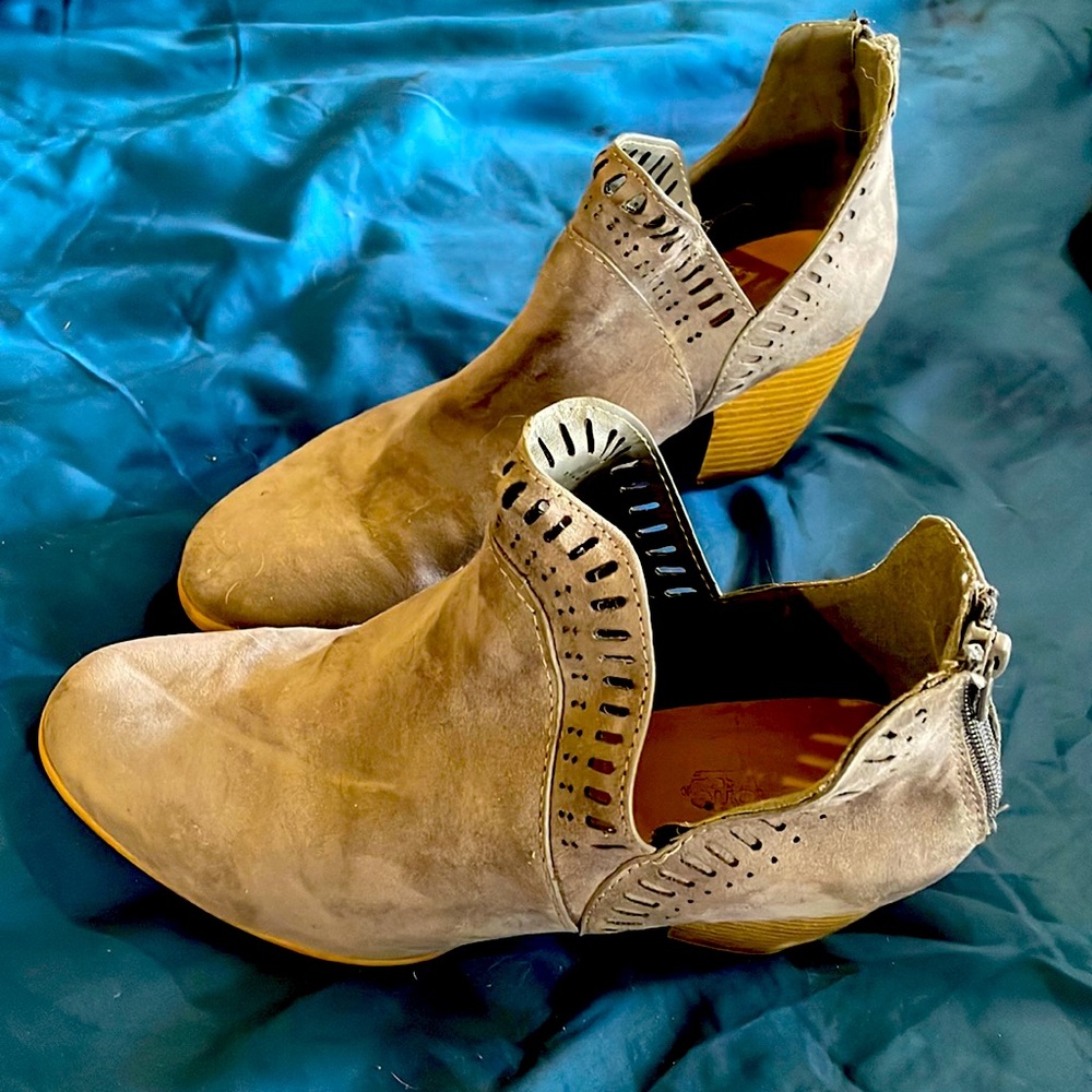 Size 8 boot